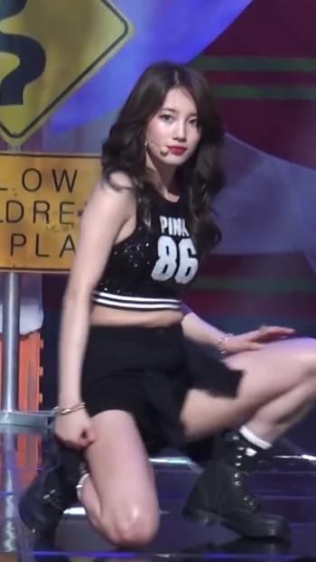 수지 애교살_1.jpg