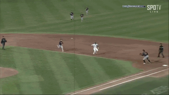 84억 짜리 수비_1.jpg