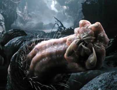 [징글주의] 킹콩에서 가장 무서웠던 놈_1.jpg