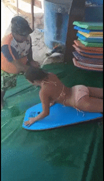 호불호 워터슬라이드.gif_1.gif