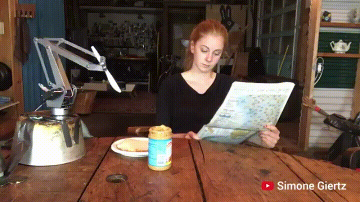 땅콩버터 발라주는 기계.gif_1.gif