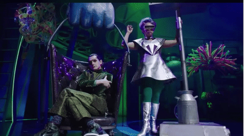 2018년 스펀지밥 뮤지컬 퀄리티 수준과 고증_15.gif