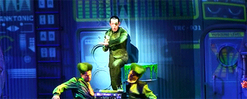 2018년 스펀지밥 뮤지컬 퀄리티 수준과 고증_16.gif