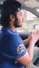 운전하다 뻘짓한 결과_1.gif