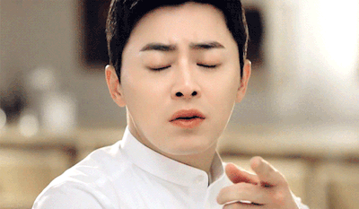 참나.... 문통 지가 뽑았다고 유세 떠는 사람들 뭐임?_1.gif