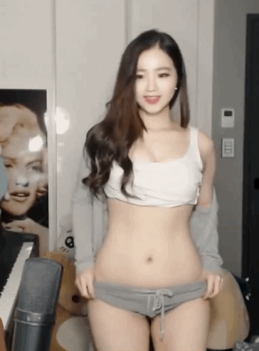 문고리녀 근황.gif_1.gif