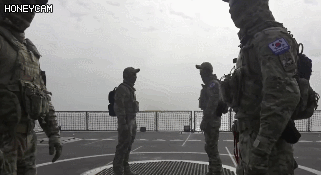 특수부대 UDT/SEAL 실제 훈련 모습들.GIF_5.gif