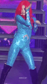 트와이스 사나 할로윈 코스프레.gif_3.gif