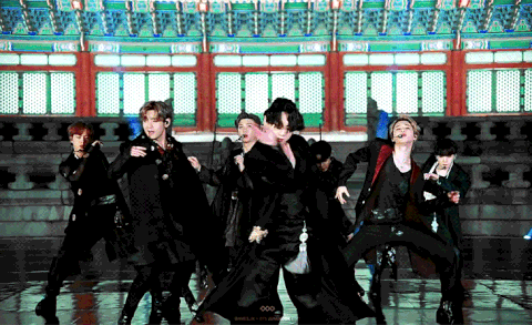 BTS 경복궁 촬영의 큰그림_2.gif