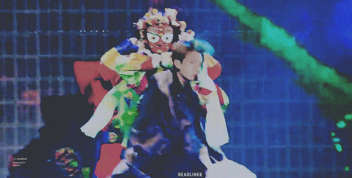 국뽕 관계없는 외국인도 국뽕먹는 진심모드 BTS무대_15.gif