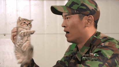 푸른거탑 역대급 캐스팅.gif_4.gif