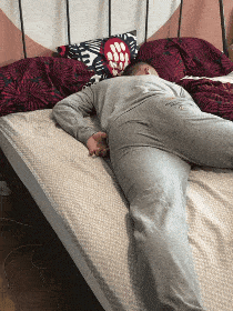 자다가 바지에 똥싸는짤.gif_1.gif