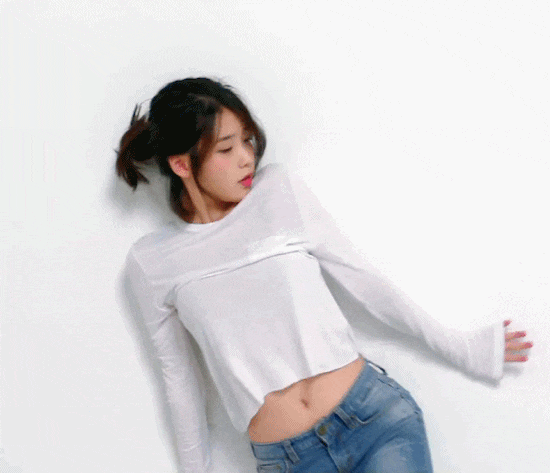아이유가 오늘 잠실콘서트를 마지막으로 졸업시킨 노래_3.gif