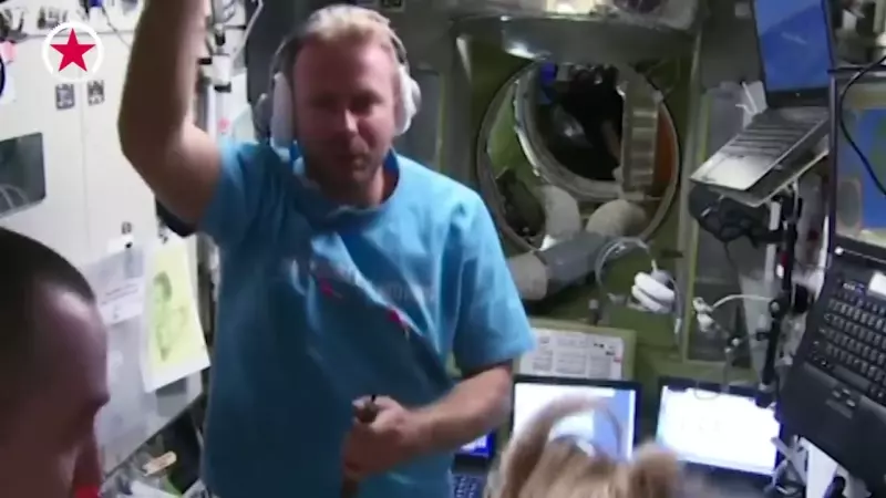 세계 최초로 우주에서 영화 찍은 배우_25.webp