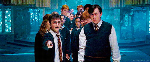 해리포터) 스네이프가 해리론헤르에게 쳐맞고 뻗어버린 사연_30.gif