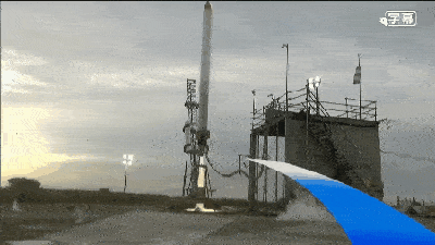 전설의 짤을 직관한 일본 사람들.gif_2.gif