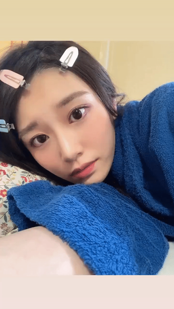 AV커뮤니티 외모 압도적1위 누나.gif_12.gif