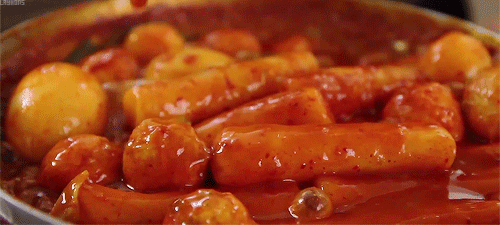 내일은 기필코 김치찌개랑 고기구워 먹는다_1.gif