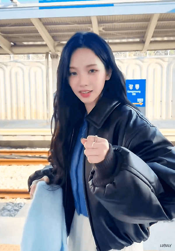 방송연예 정보게시판에 아직도 카리나 2찍몰이네_1.gif