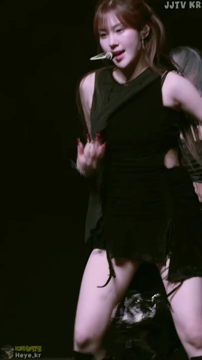 호불호 갈리는 몸매 gif_2.webp