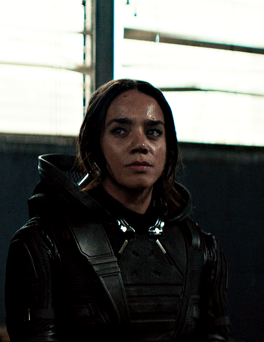 썬더볼츠 고스트 여배우를 대해서 알아보자!.jpg_20.gif