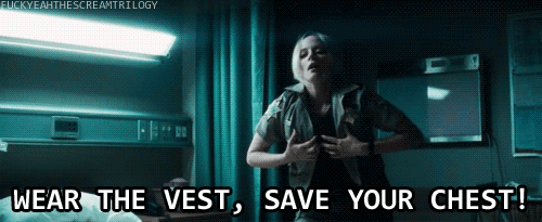 차기작 갈 수록 장비빨이 되는 공포영화_7.gif