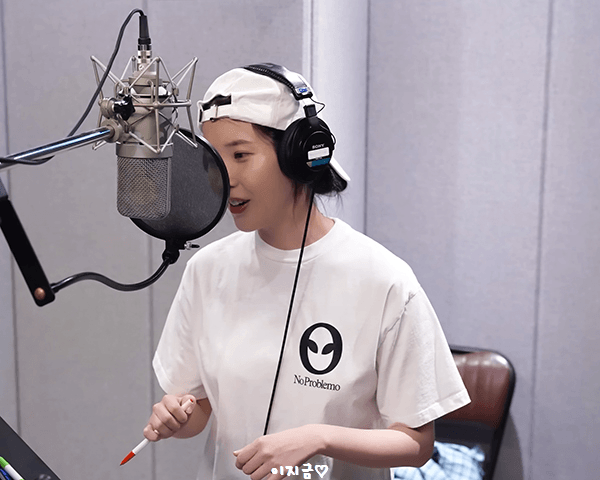 'Never Ending Story' Recording Behind 편 움짤_2.gif