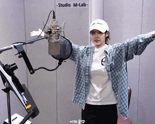 'Never Ending Story' Recording Behind 편 움짤_10.gif