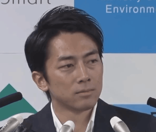 요즘들어 내 머릿속에 항상 들어가 있는거_1.gif