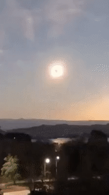 지구 물리엔진 이상없을 때 나타나는 현상_5.gif