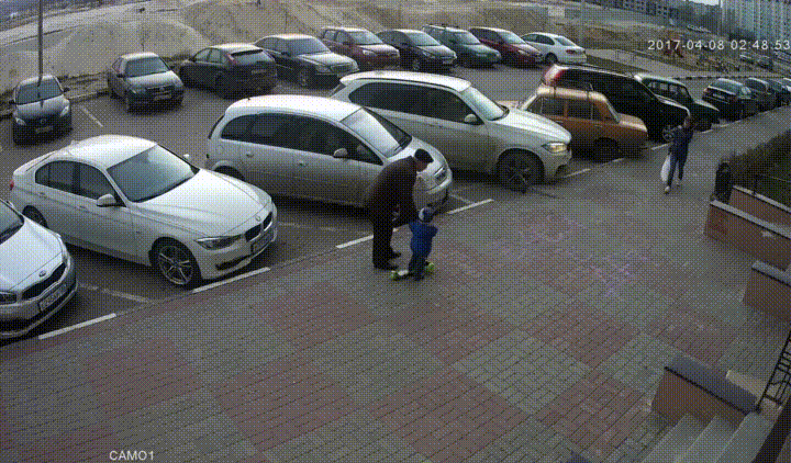 고의로 낙하.gif_1.gif