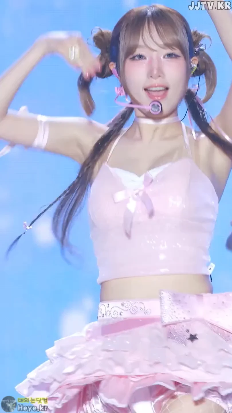 반도의 99년생 누나 gif_2.webp