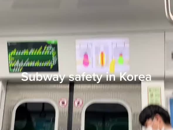 외국인들이 너무 잔인하다고 하는 지하철 안내 방송mp4